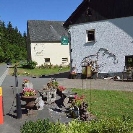 Holiday Home In Densborn With Garden Zendscheid Eksteriør bilde