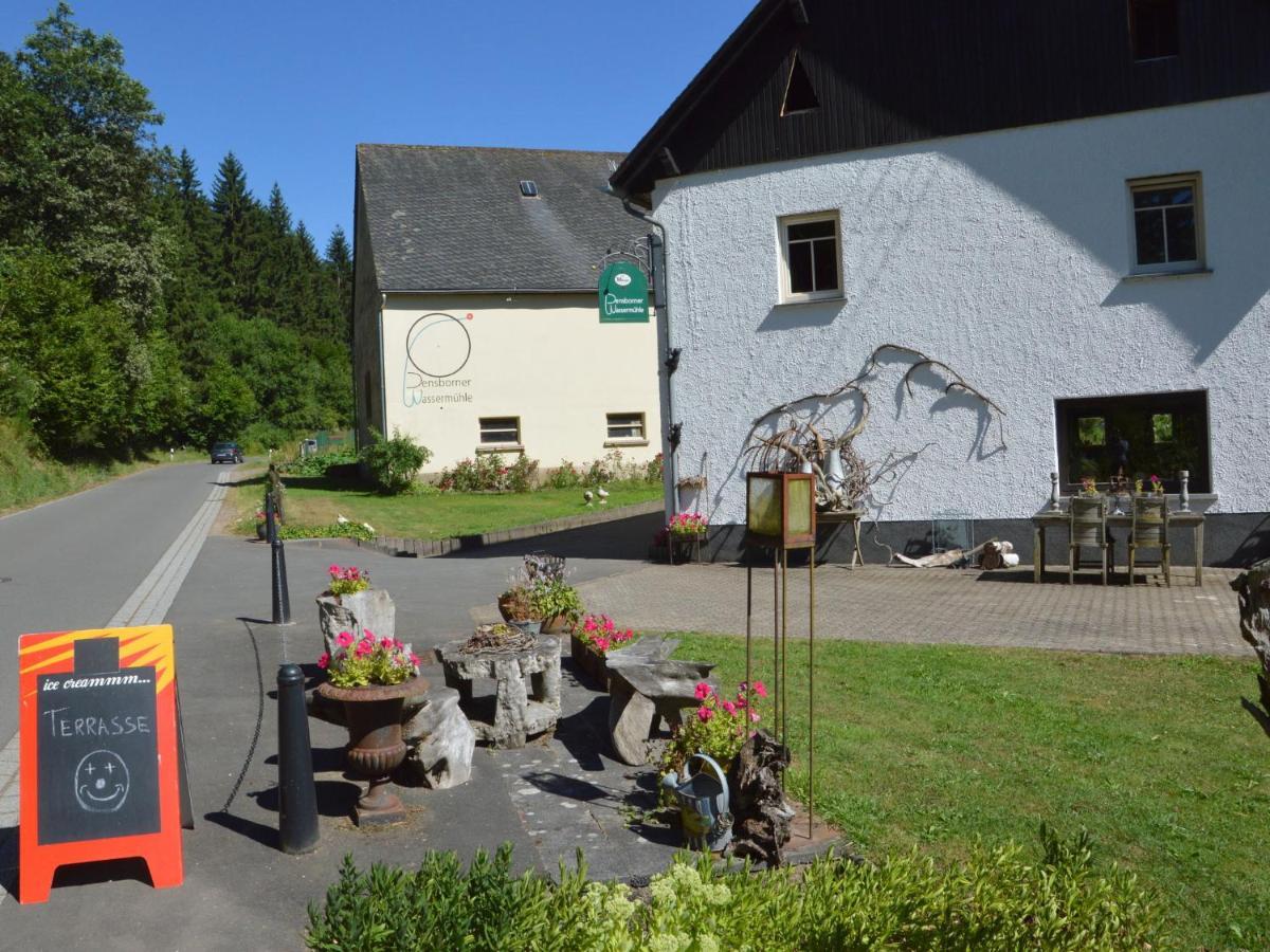 Holiday Home In Densborn With Garden Zendscheid Eksteriør bilde